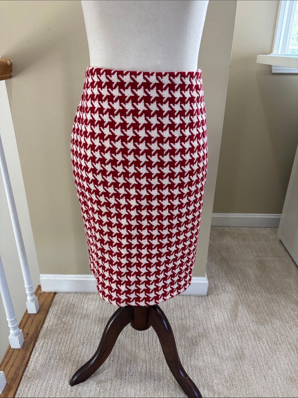 Talbots Red and White Houndstooth Pencil Skirt Size 6 EUC